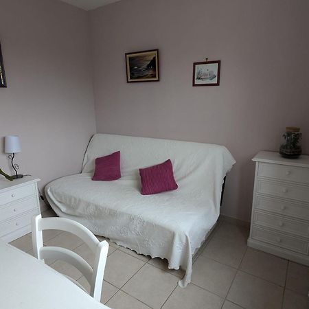 Villa Calme Avec Piscine A Greoux Zewnętrze zdjęcie
