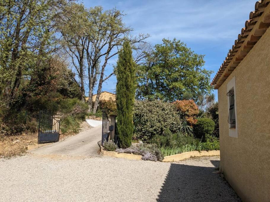 Villa Calme Avec Piscine A Greoux Zewnętrze zdjęcie